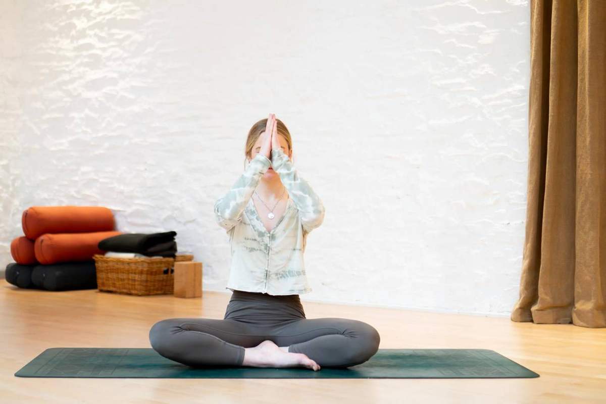 Emma Burton Yoga, photo 1